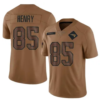 Hunter Henry New England Patriots Men's Limited 2023 Salute To Service Nike Jersey - Brown